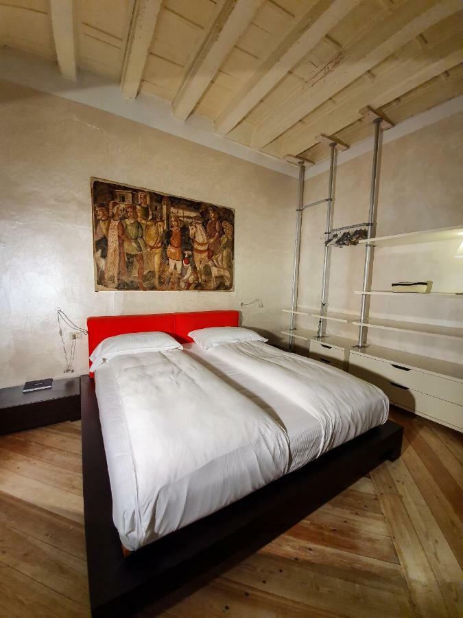 Flora Inn, Flora I - Nel Cuore Di Bergamo Alta Bérgamo Exterior foto